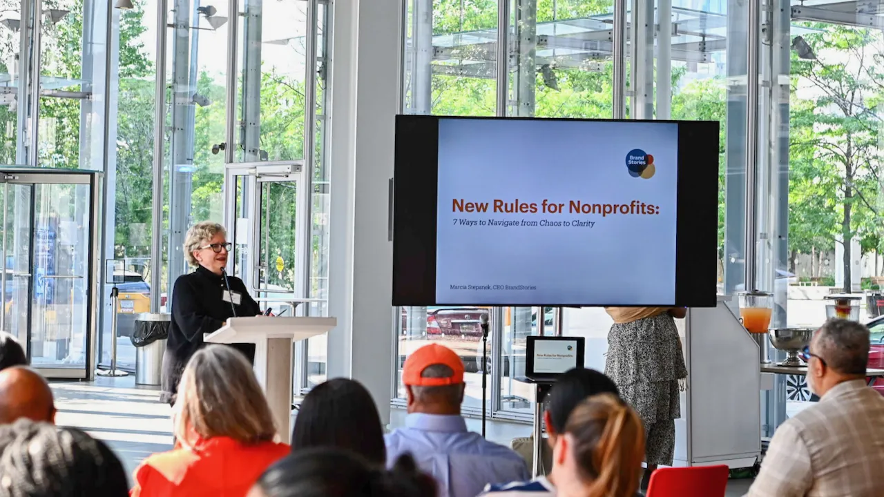 Marcia Stepanek gives a presentation.