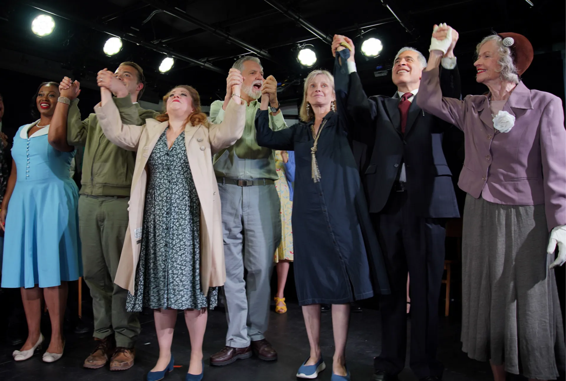 WHTDS Cast Takes A Bow
