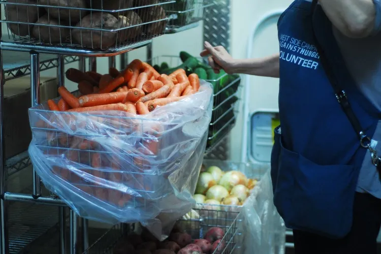 volunteer with groceries