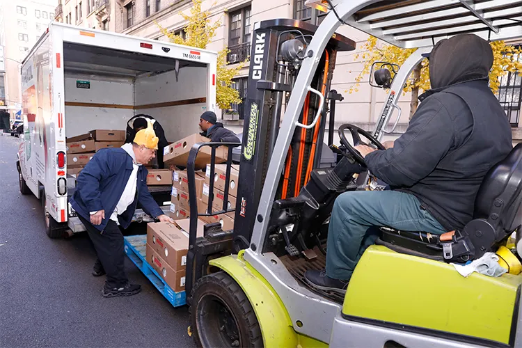 Load-in of turkeys to a community organization.